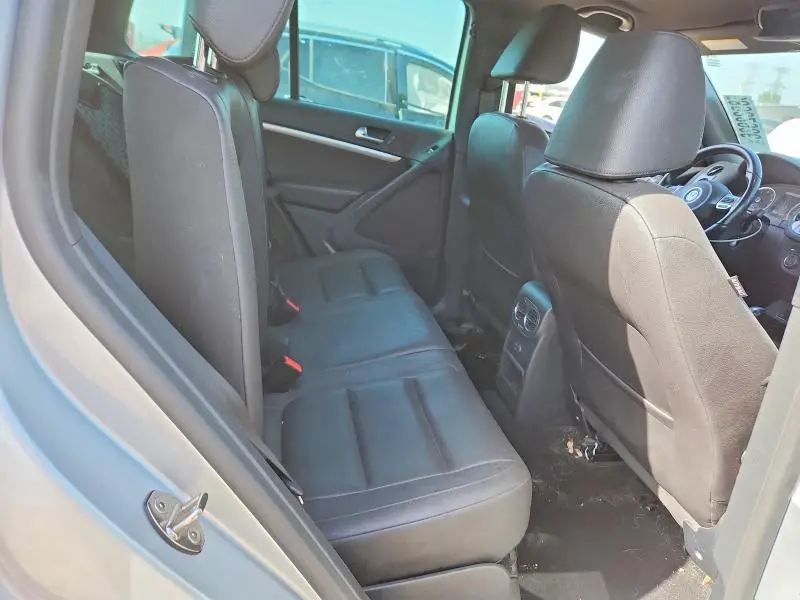 2016 VOLKSWAGEN TIGUAN S  