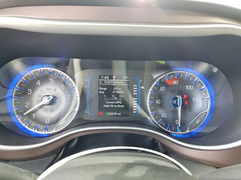 2021 CHRYSLER VOYAGER LXI  