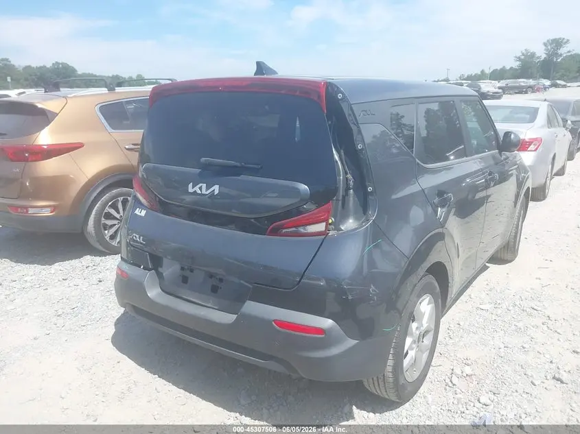 2022 KIA SOUL LX