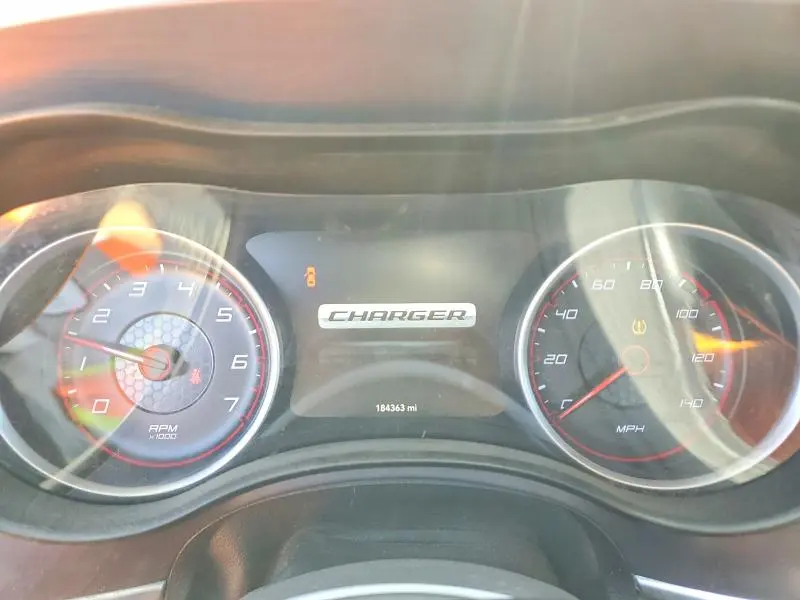 2016 DODGE CHARGER SE  