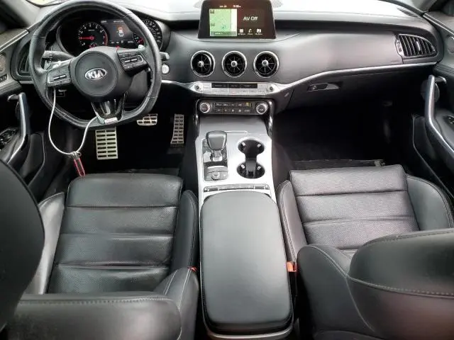 2019 KIA STINGER GT2  