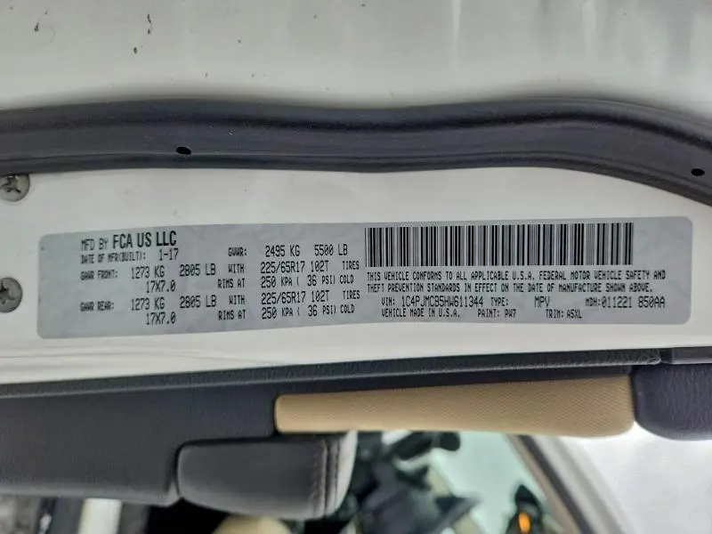 2017 JEEP CHEROKEE LATITUDE  