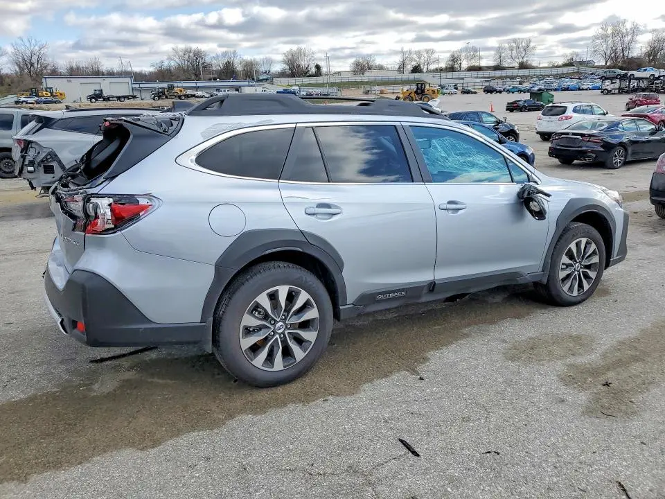 2025 SUBARU OUTBACK LIMITED  