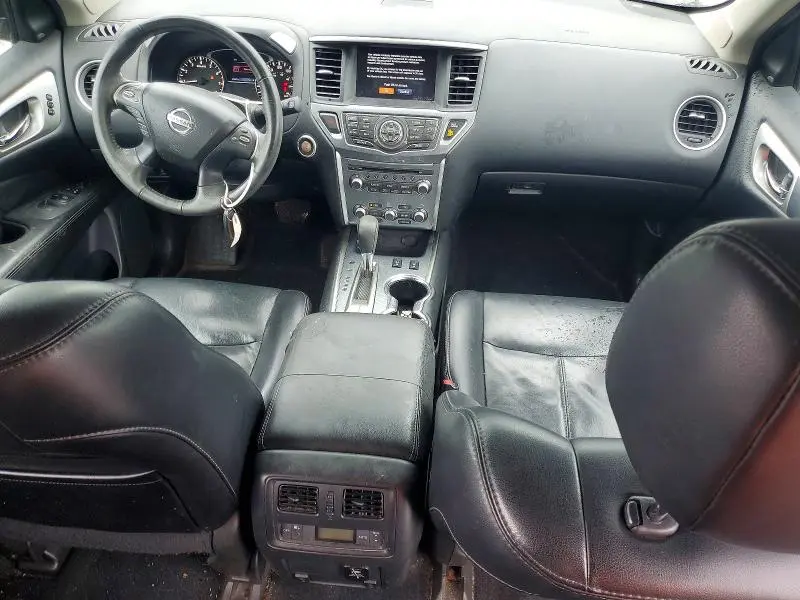 2017 NISSAN PATHFINDER SL  