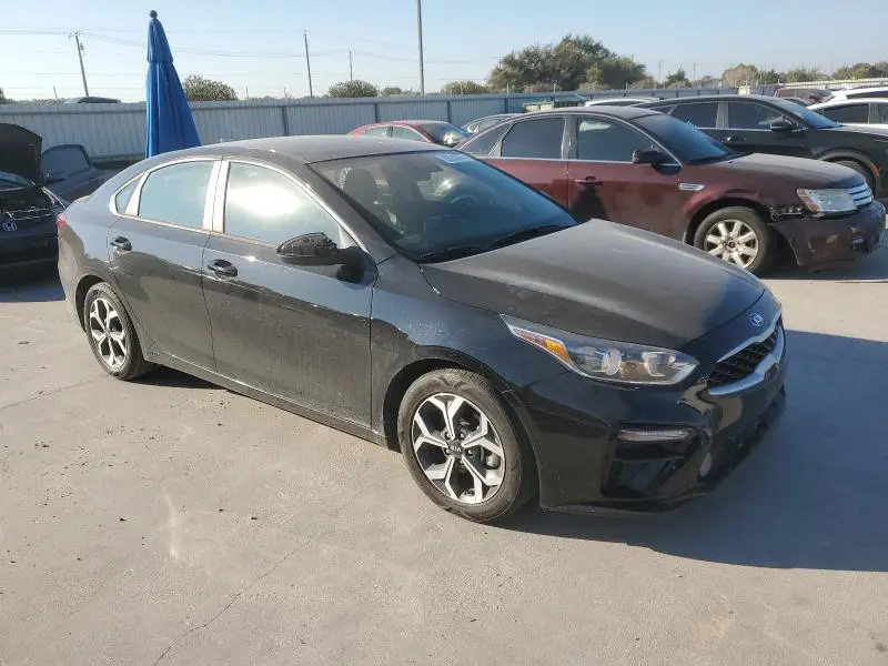 2021 KIA FORTE FE  