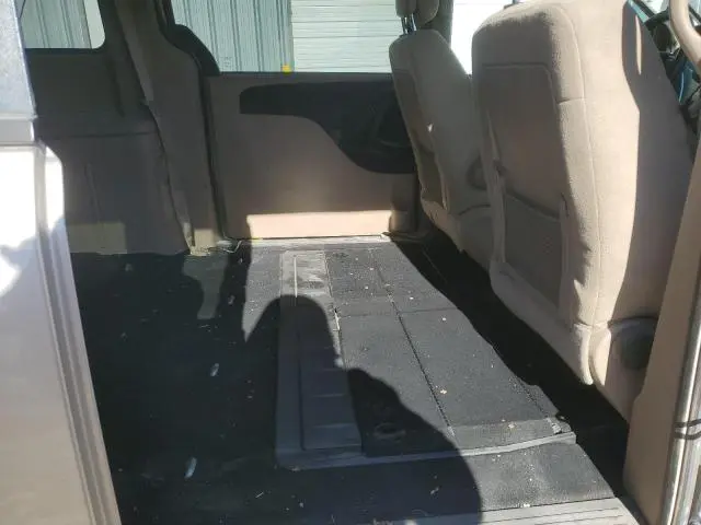 2013 DODGE GRAND CARAVAN SE  