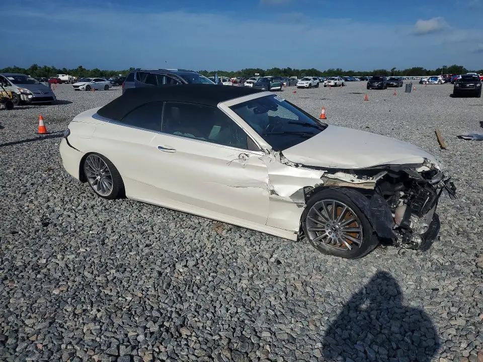 2017 MERCEDES-BENZ C 300  