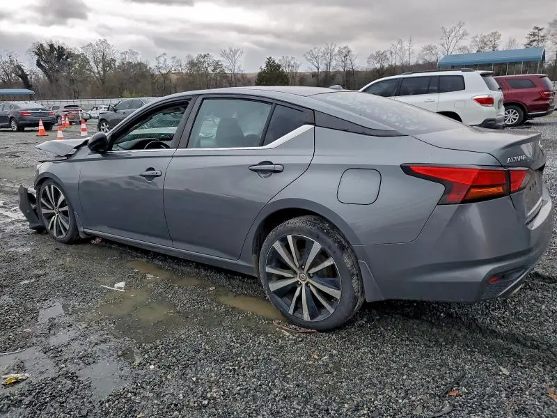 2019 NISSAN ALTIMA SR  