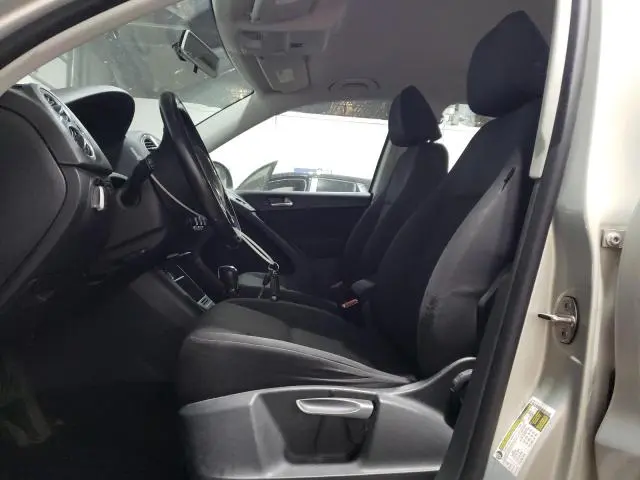 2013 VOLKSWAGEN TIGUAN S  