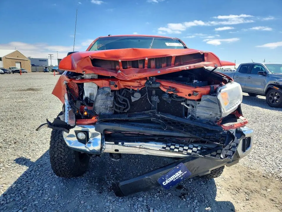 2017 TOYOTA TUNDRA SR5  