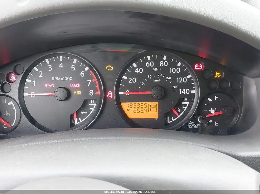 2015 NISSAN FRONTIER SV