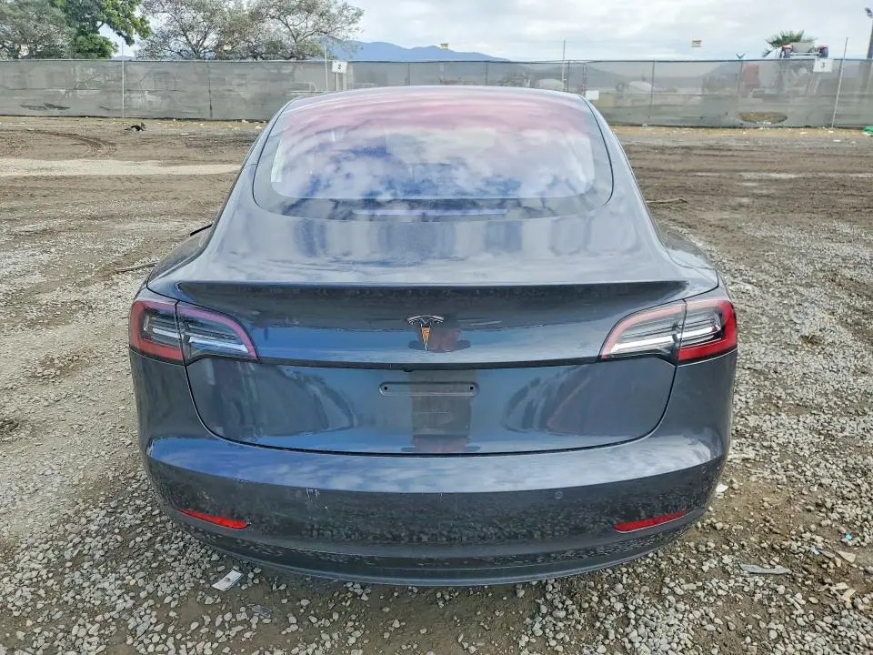 2018 TESLA MODEL 3   