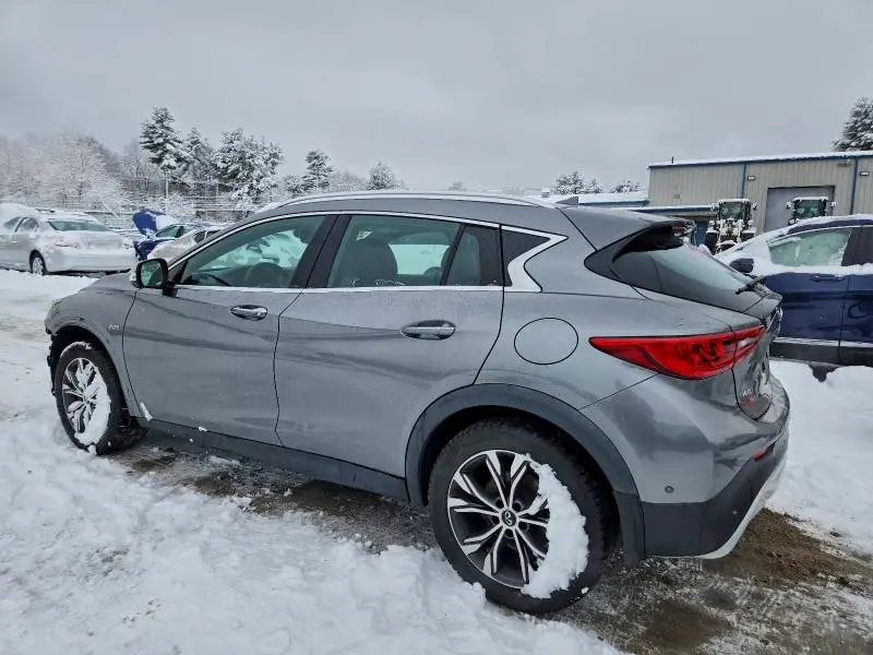 2017 INFINITI QX30 BASE  