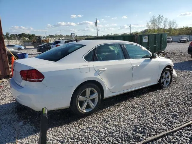 2013 VOLKSWAGEN PASSAT SE  