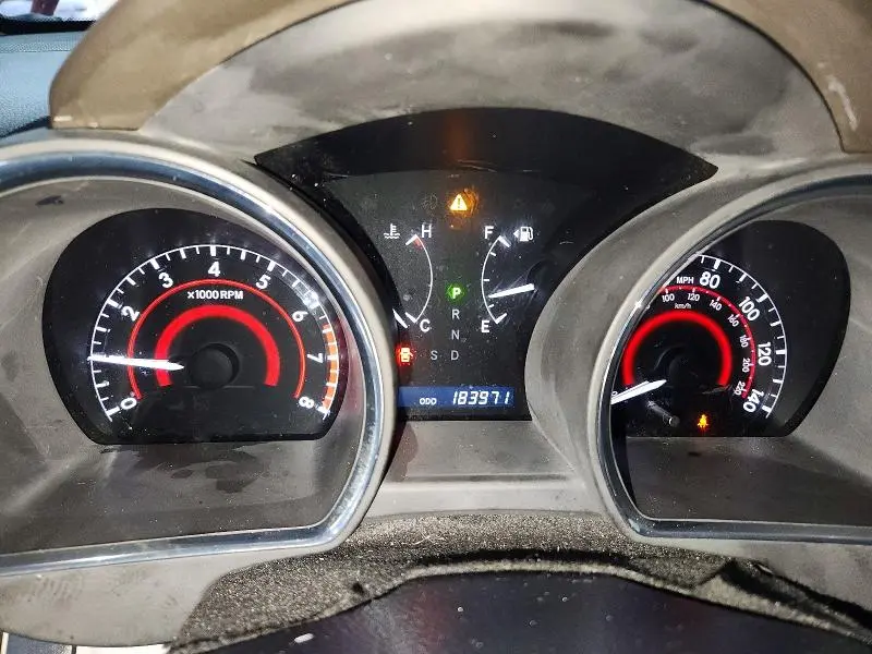 2010 TOYOTA HIGHLANDER SE  