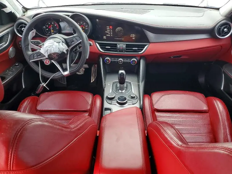 2018 ALFA ROMEO GIULIA TI Q4  
