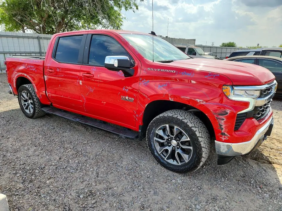 2024 CHEVROLET SILVERADO C1500 LT  