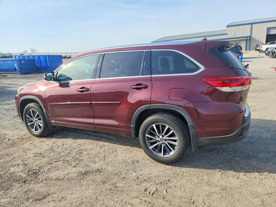 2018 TOYOTA HIGHLANDER XLE  