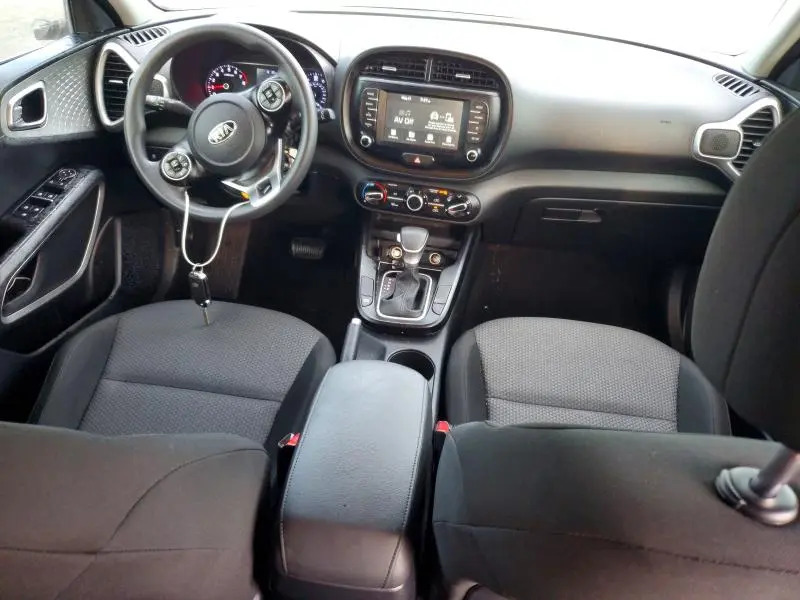 2021 KIA SOUL LX  