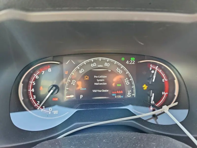 2025 TOYOTA RAV4 XLE  