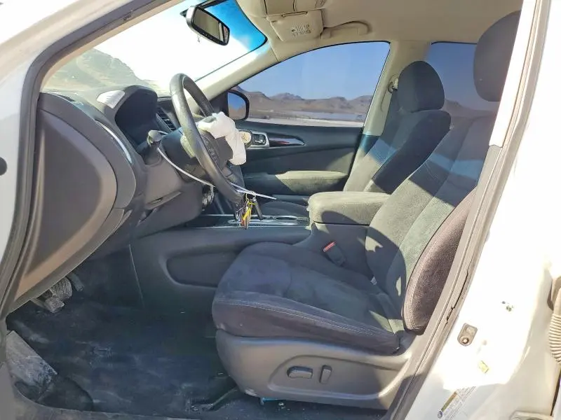 2016 NISSAN PATHFINDER SV  