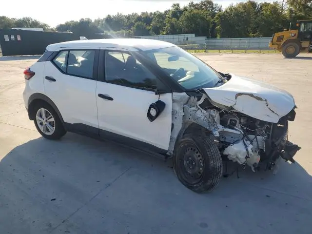 2021 NISSAN KICKS S  
