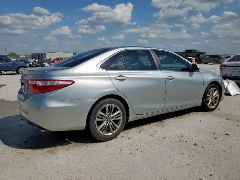 2015 TOYOTA CAMRY LE  