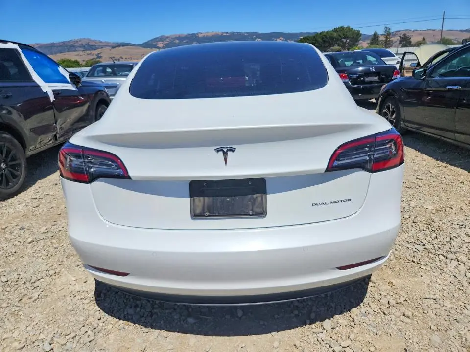 2021 TESLA MODEL 3   