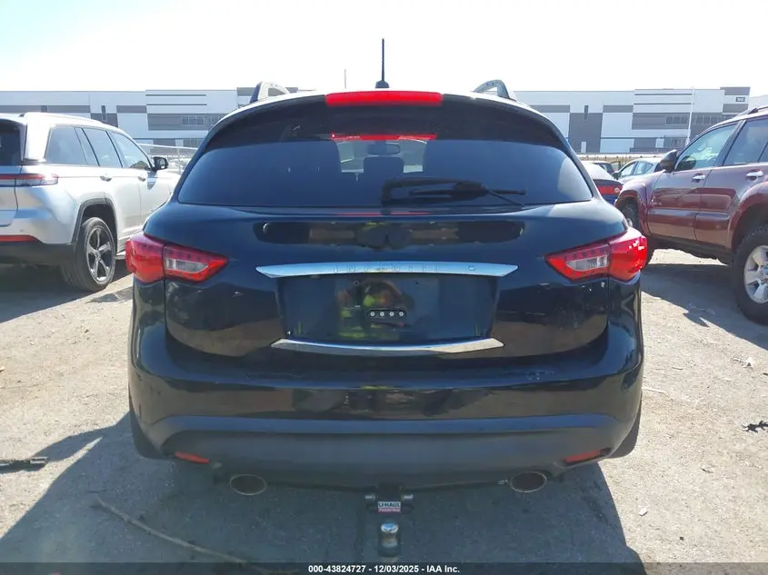 2011 INFINITI FX35  
