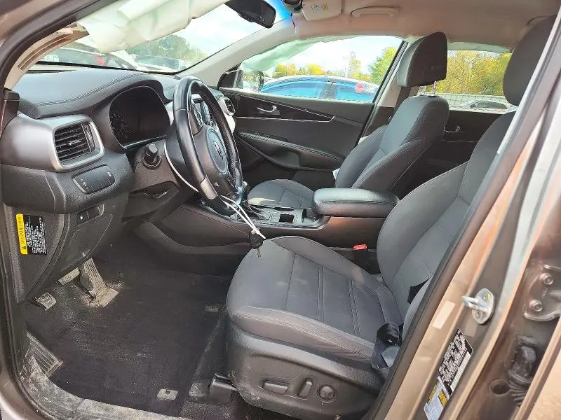 2017 KIA SORENTO LX  