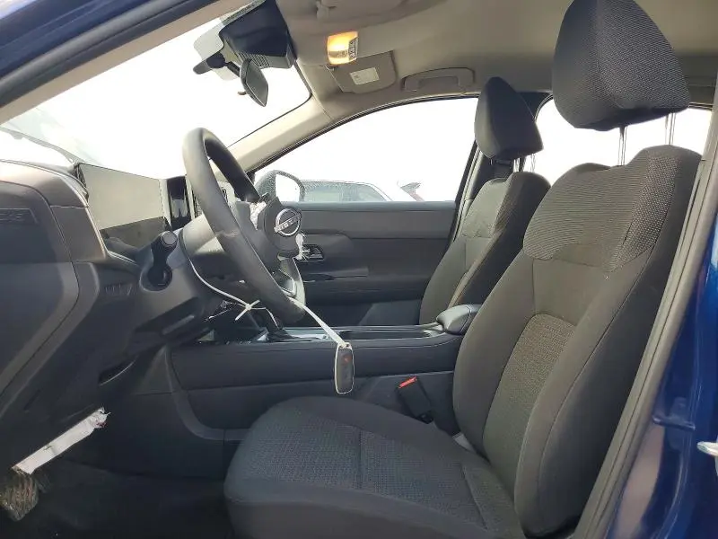 2025 NISSAN KICKS S  