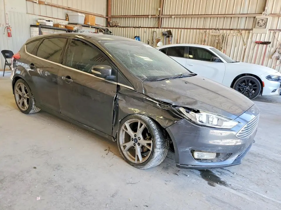 2016 FORD FOCUS TITANIUM  