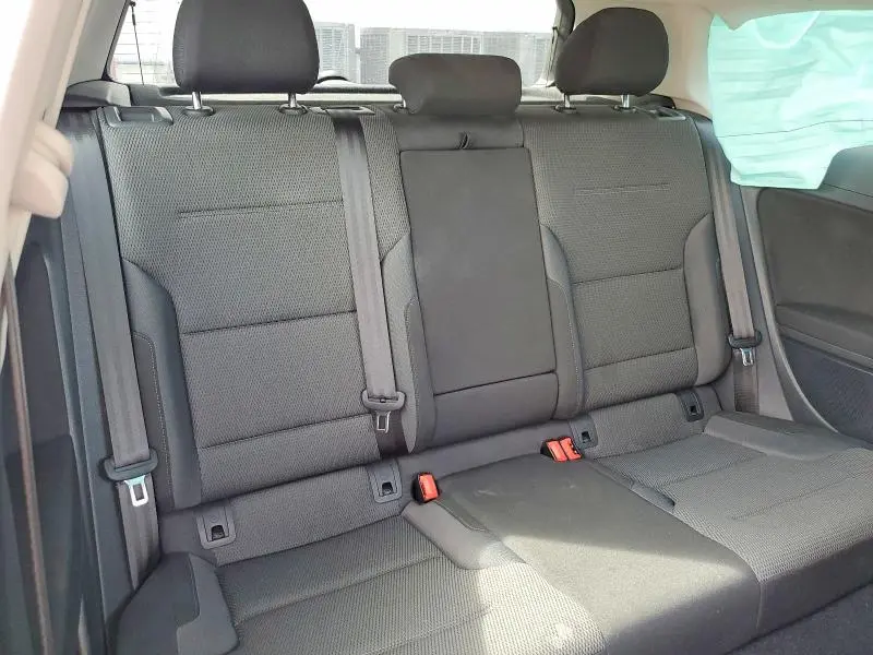 2016 VOLKSWAGEN GOLF BASE  