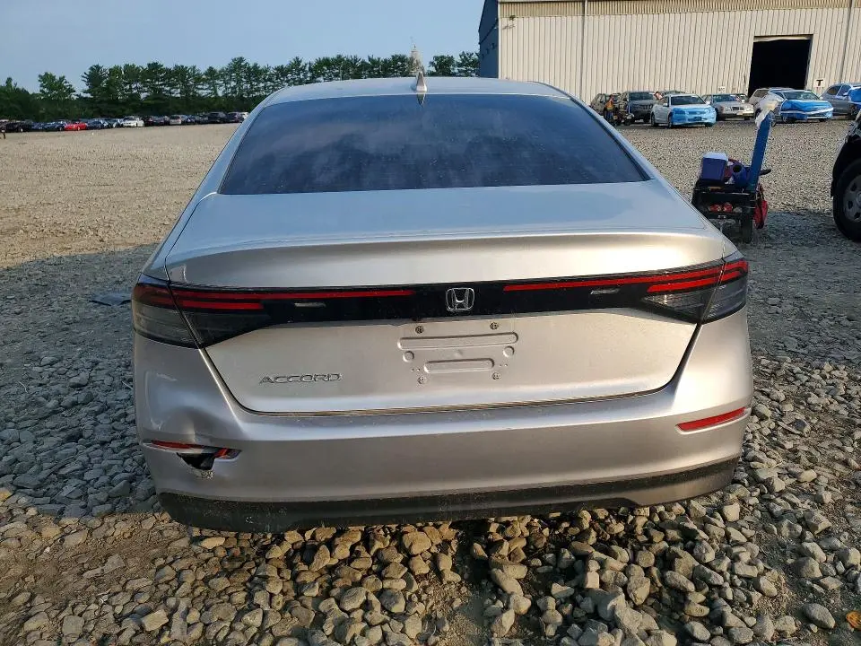 2024 HONDA ACCORD LX  