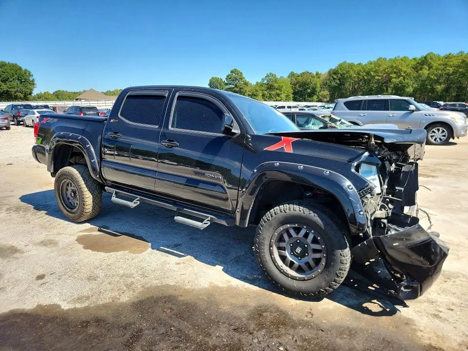 2017 TOYOTA TACOMA SR5 V6  
