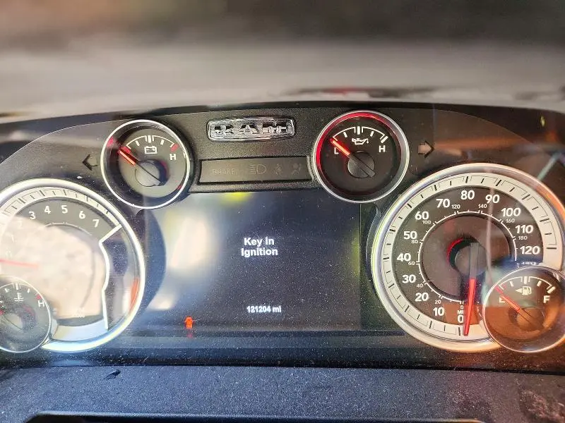 2017 RAM 1500 SLT  