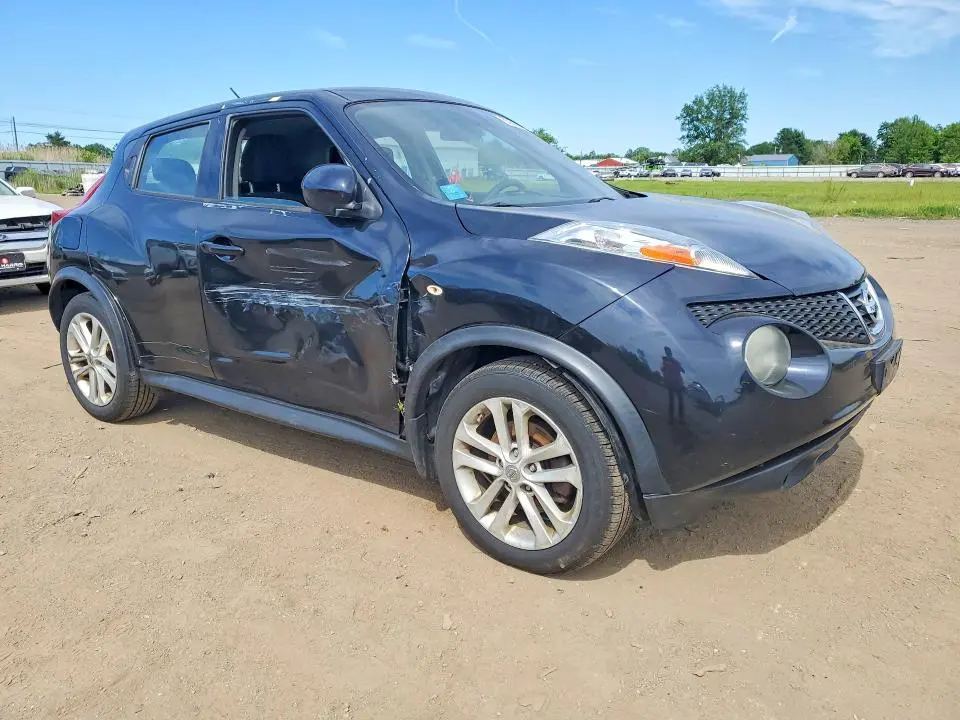 2014 NISSAN JUKE S  