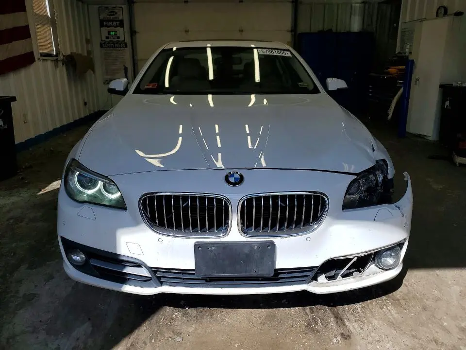 2016 BMW 528 XI  