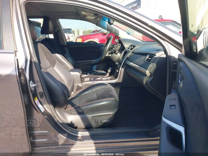 2015 TOYOTA CAMRY XSE V6