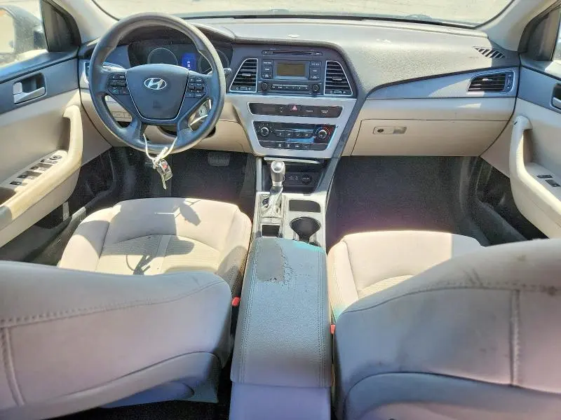 2017 HYUNDAI SONATA SE  