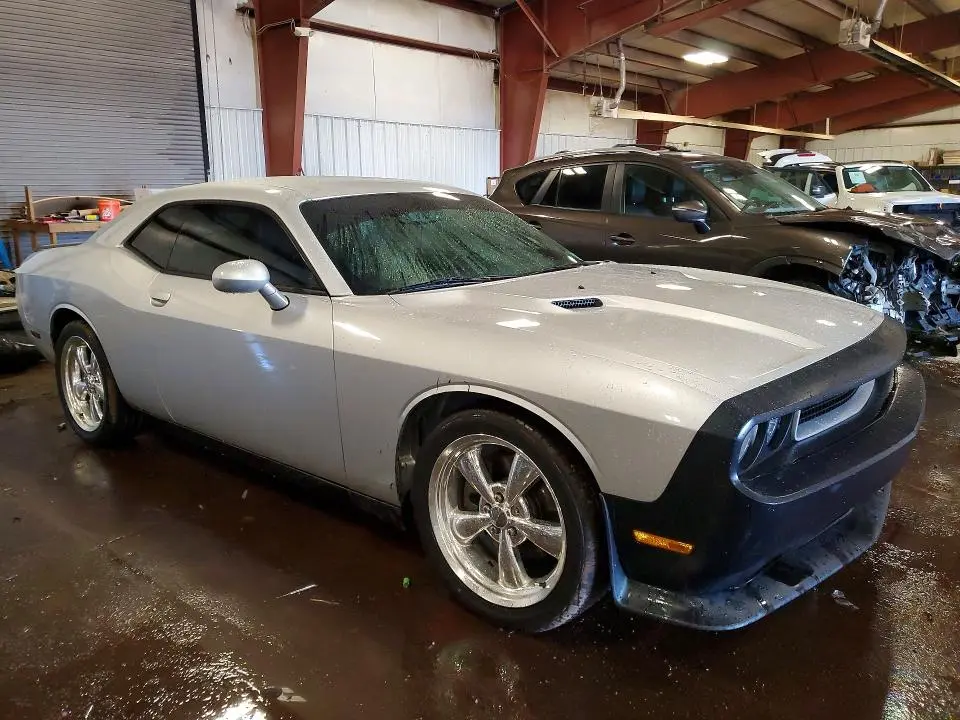 2012 DODGE CHALLENGER SXT  