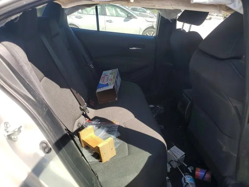 2021 TOYOTA COROLLA   