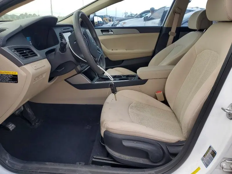 2017 HYUNDAI SONATA SE  