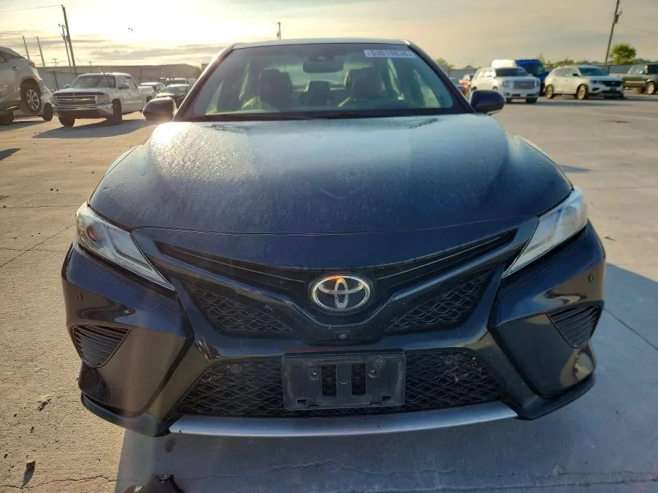 2018 TOYOTA CAMRY XSE  
