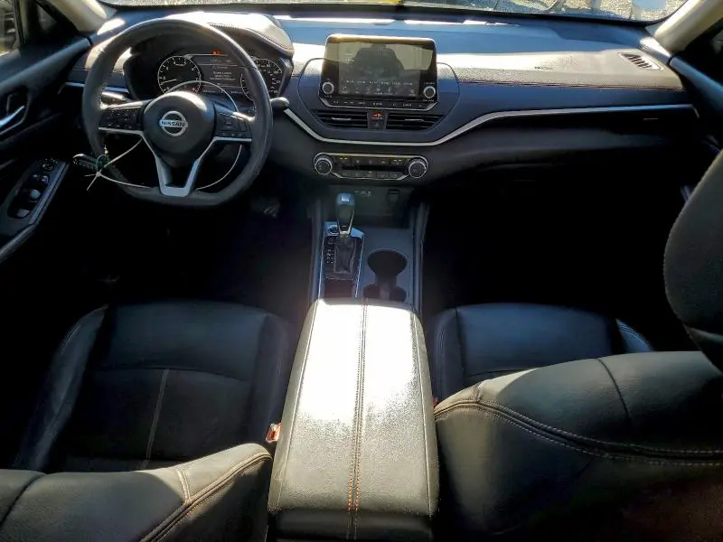 2022 NISSAN ALTIMA SR  