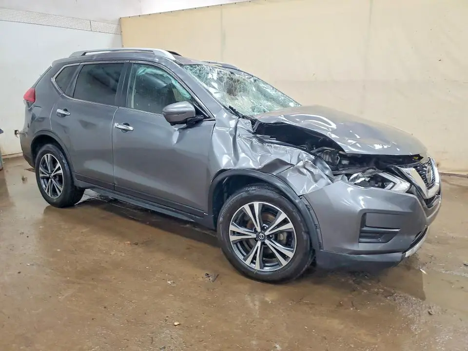 2019 NISSAN ROGUE SV  