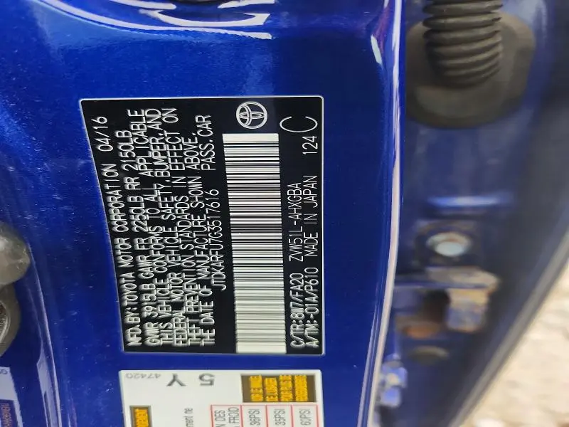 2016 TOYOTA PRIUS THREE  