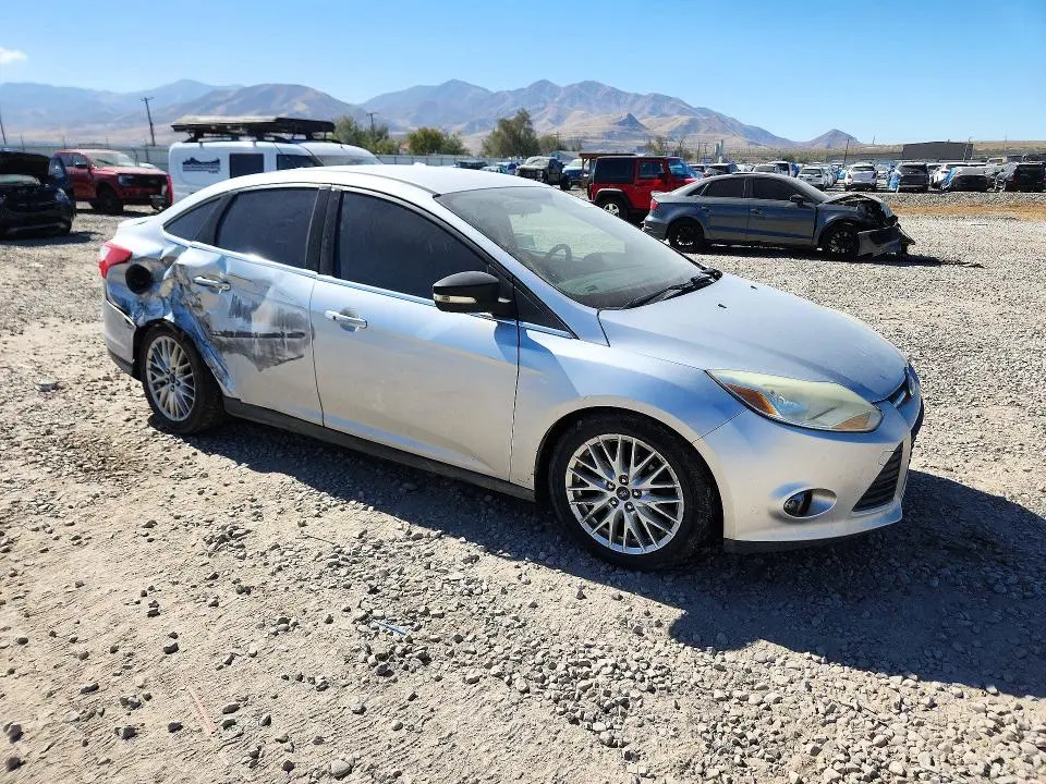 2014 FORD FOCUS TITANIUM  