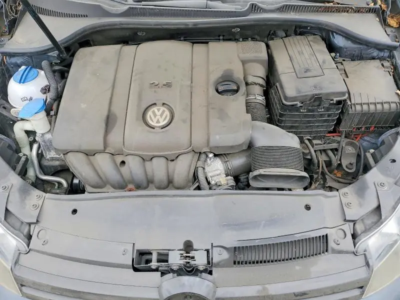 2010 VOLKSWAGEN GOLF   