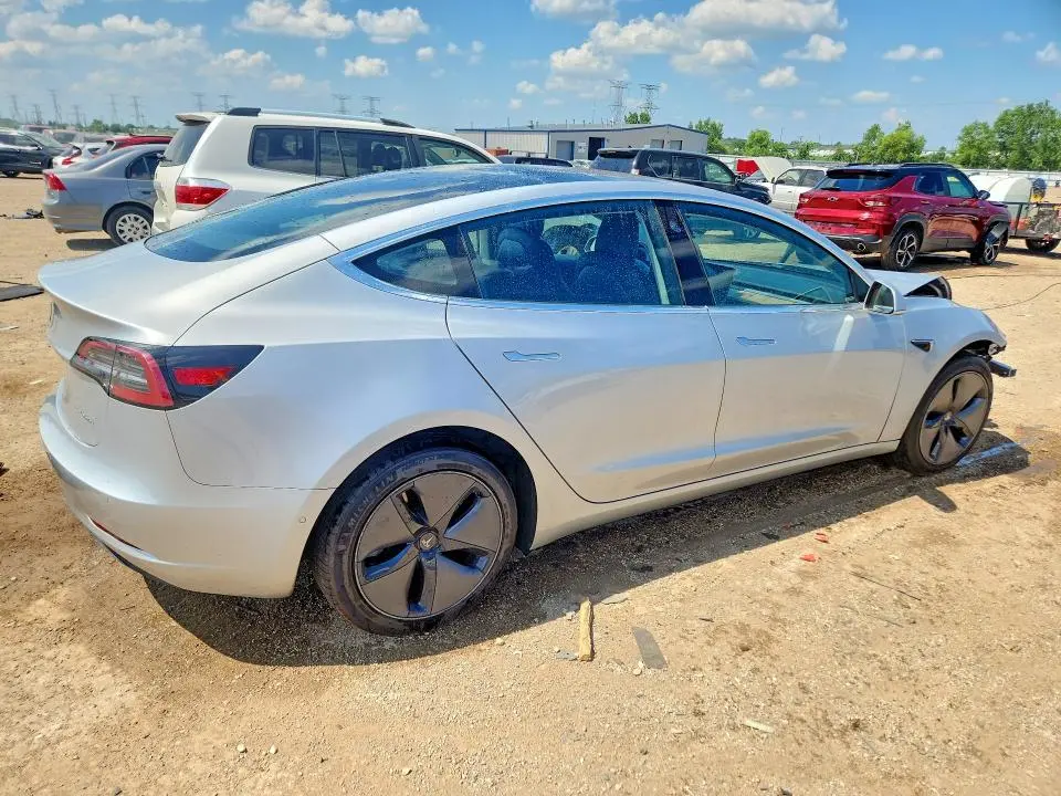 2018 TESLA MODEL 3   